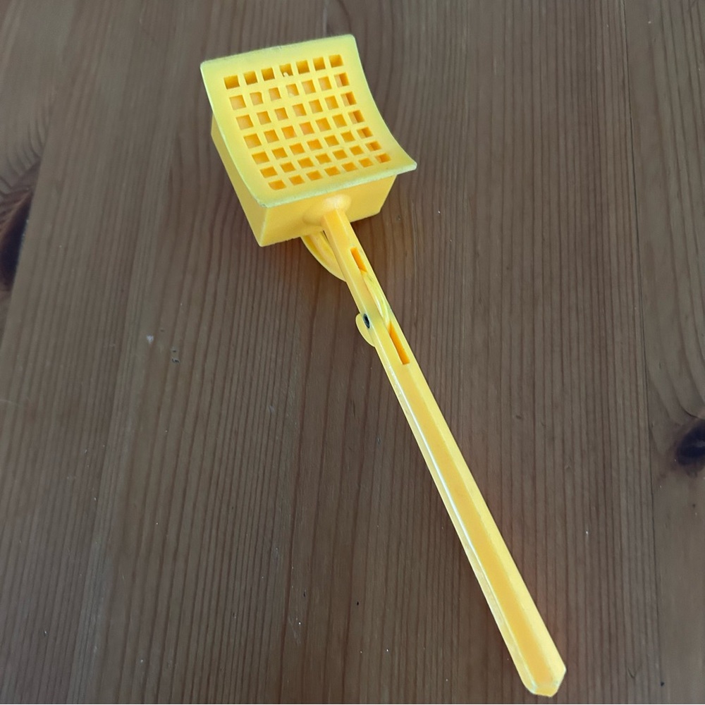 Butter Spreader Gadget